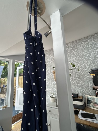 Next blue white - blue,