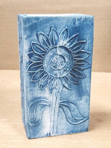 Small carn pottery cornwall - small,