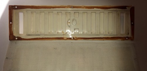 Pos vent grille with mesh - 1,