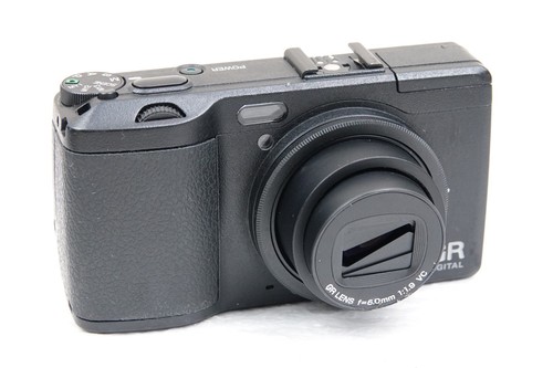 Ricoh digital compact - gr,