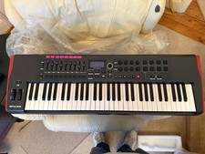 Novation Impulse 61 USB 61 Key Controller Keyboard 8 Pads 8 Faders 8 Knobs Bag