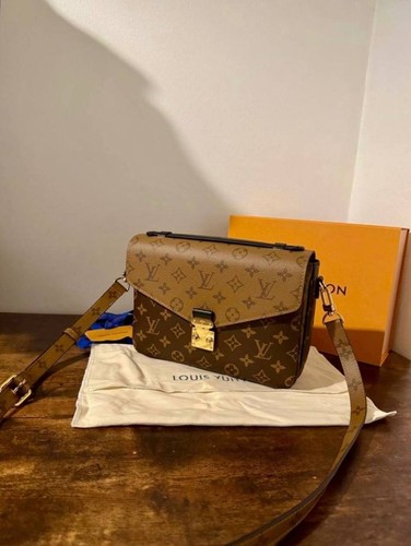 Louis vuitton pochette metis - louis,