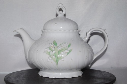 Teapot pres regina lily of - ,