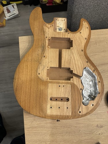 Peavey usa electric - peavey,