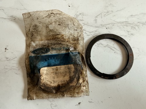 81801872 snap ring ford new - ring,
