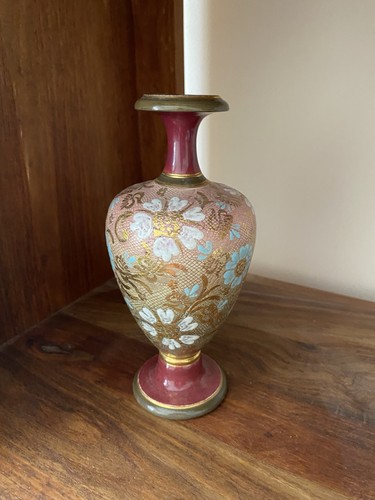Royal doulton small - small, vase