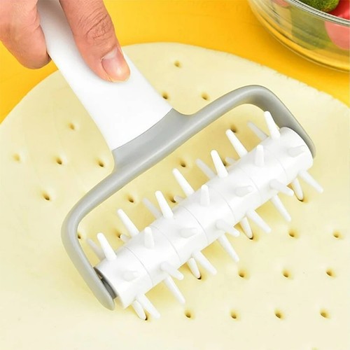 Plastic pizza base - plastic,