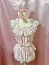 Vintage 1970s Pink Satin Lace