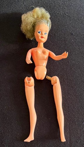 Sindy doll 1960 blonde - doll, 1960’s