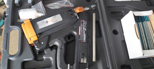 Quickload 1st fix nail gun - nail,