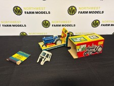 BRITAINS 1:32 SCALE 9527 FORD