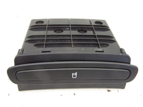 Saab saloon rear cup - saloon,