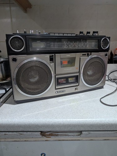 Vintage sanyo m9990l boombox - m9990l,