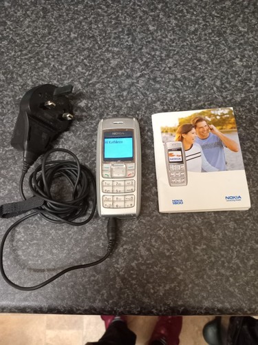 Vintage nokia mobile model - t,