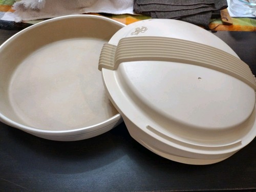 Pampered chef stoneware - chef, 11”
