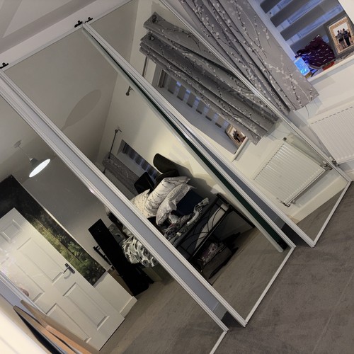 Sliding mirrored doors floor - 3,