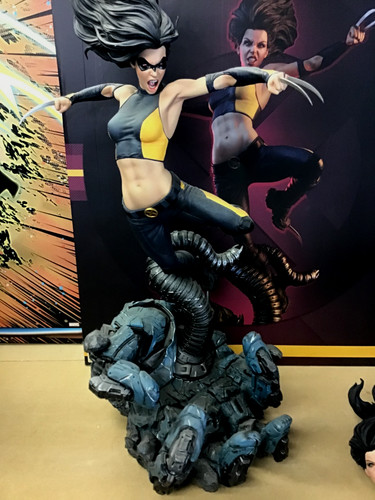 Sideshow premium format 23 - sideshow,