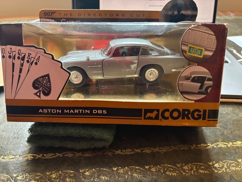 Corgi aston martin db5 - martin, casino