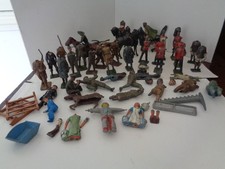 Job lot toy lead soldiers horses farm etc SPARES & REPAIRS