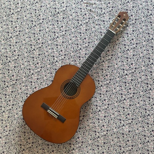 Yamaha cs40 classical acoustic - yamaha,