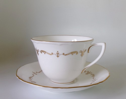 Royal worcester chantilly gold - royal,