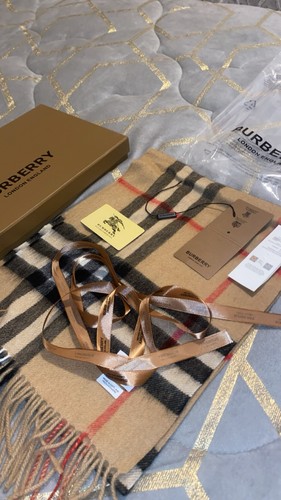 New burberry silk scarf boxed - burberry,