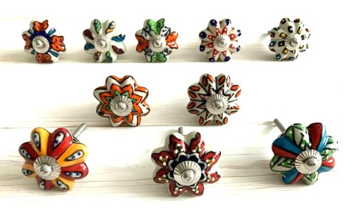 Set ceramic knobs - of,