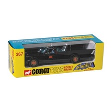 Corgi RT26701 Batmobile with Batman & Robin