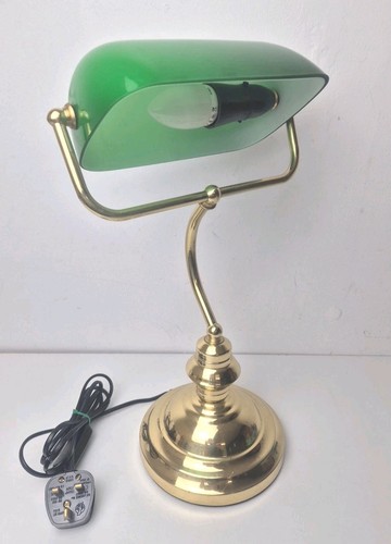 Bankers lamp with green glass - lamp,