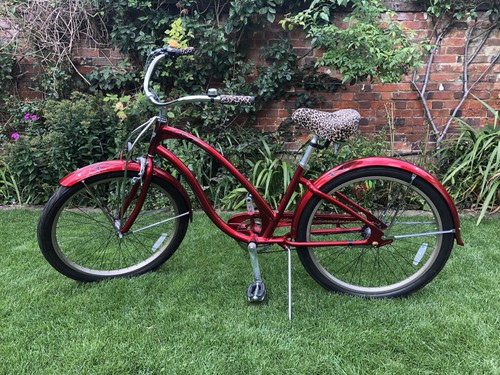 Rare electra red - betty, beach