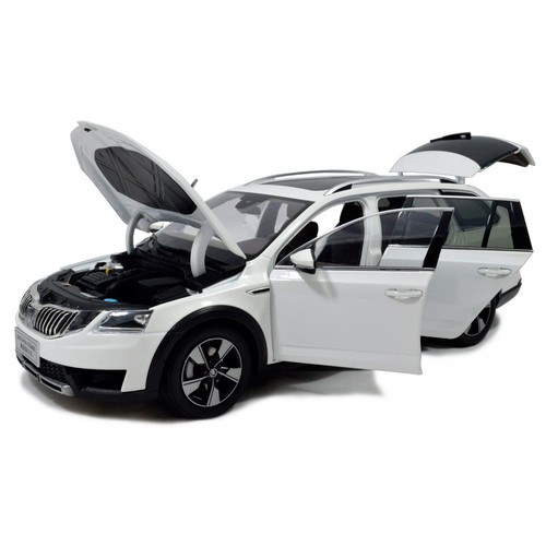Skoda octavia combi - 1:18, 2017