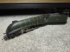 HORNBY 4-6-2 CLASS A4 BR GREEN