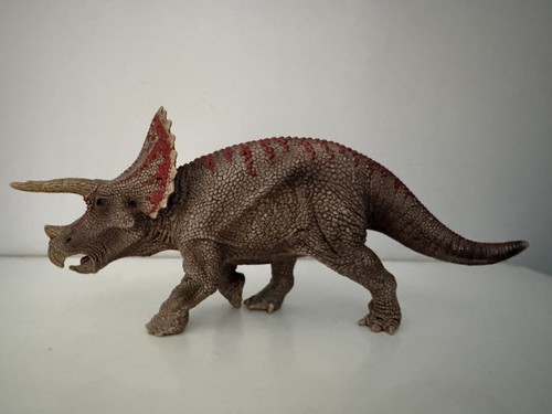 Schleich triceratops horned - schleich,