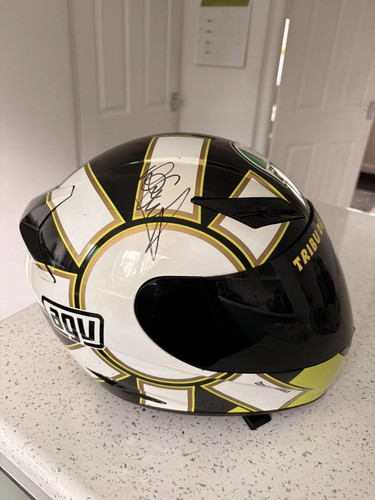 Valentino rossi hand signed - valentino,