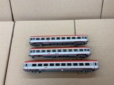 ROCO HO SCALE PASSENGER COACH