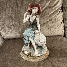 Vintage Capodimonte, Giuseppe Armani figurine, Shepherdess, damage. Read desc..