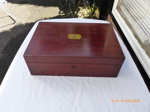 Nice vintage empty - nice, wooden