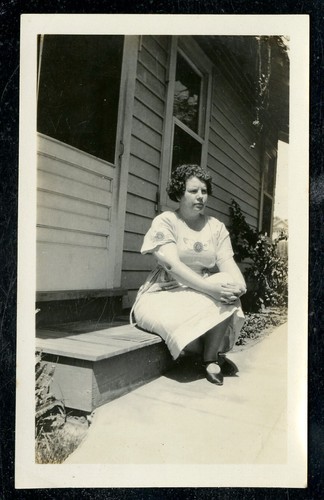 Vintage photo pretty looking - vintage,