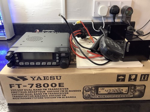 Yaesu 7800 vhf uhf - vhf/uhf, fm