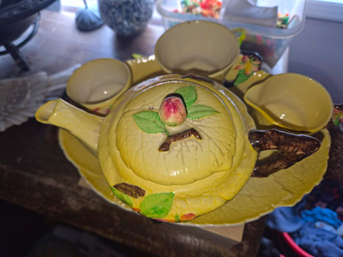 Carlton ware floral - floral, yellow