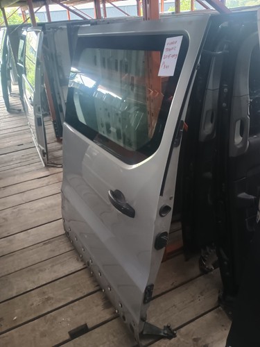 Vauxhall vivaro renault - renault, trafic