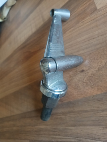 Classic wing mirror arm