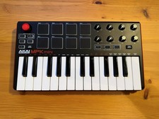 AKAI MPK Mini MK2 USB MIDI Keyboard Controller (25 Keys + 8 Drum Pads)