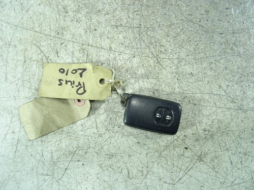 Toyota prius mk3 button car - 2,