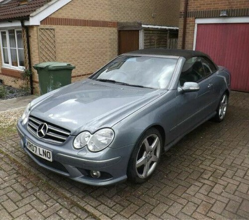 Mercedes clk w209 bonnet hinge - mercedes,