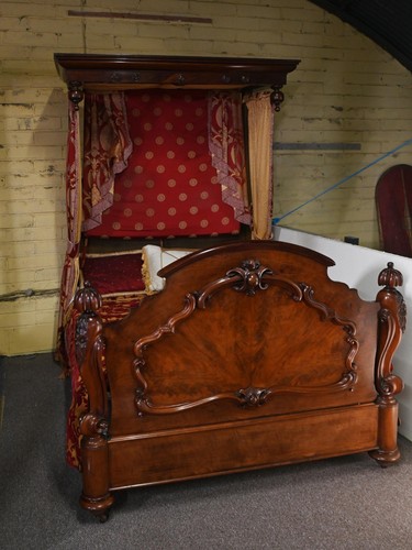 Victorian mahogany half - mahogany, tester