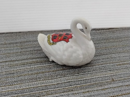 Arcadian crested ware china - crested,