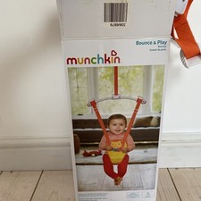 Munchkin Bounce and Play Baby