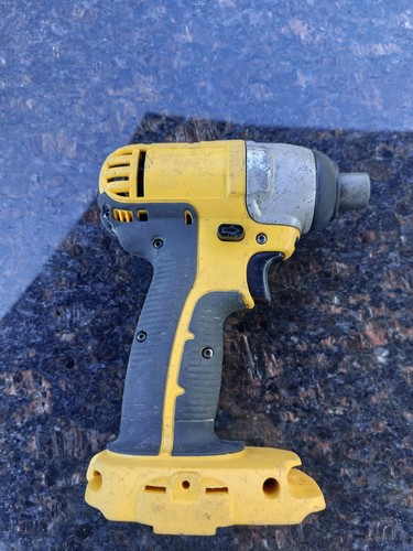 Dewalt impact driver dc825 - dewalt,