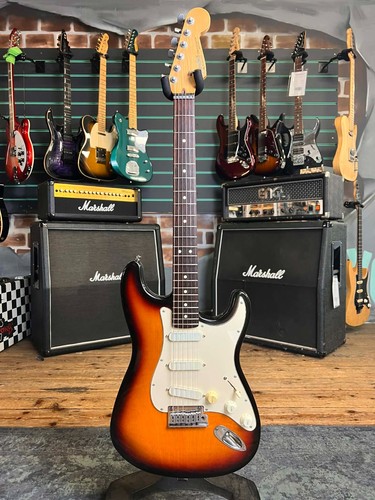 Fender strat plus - fender,